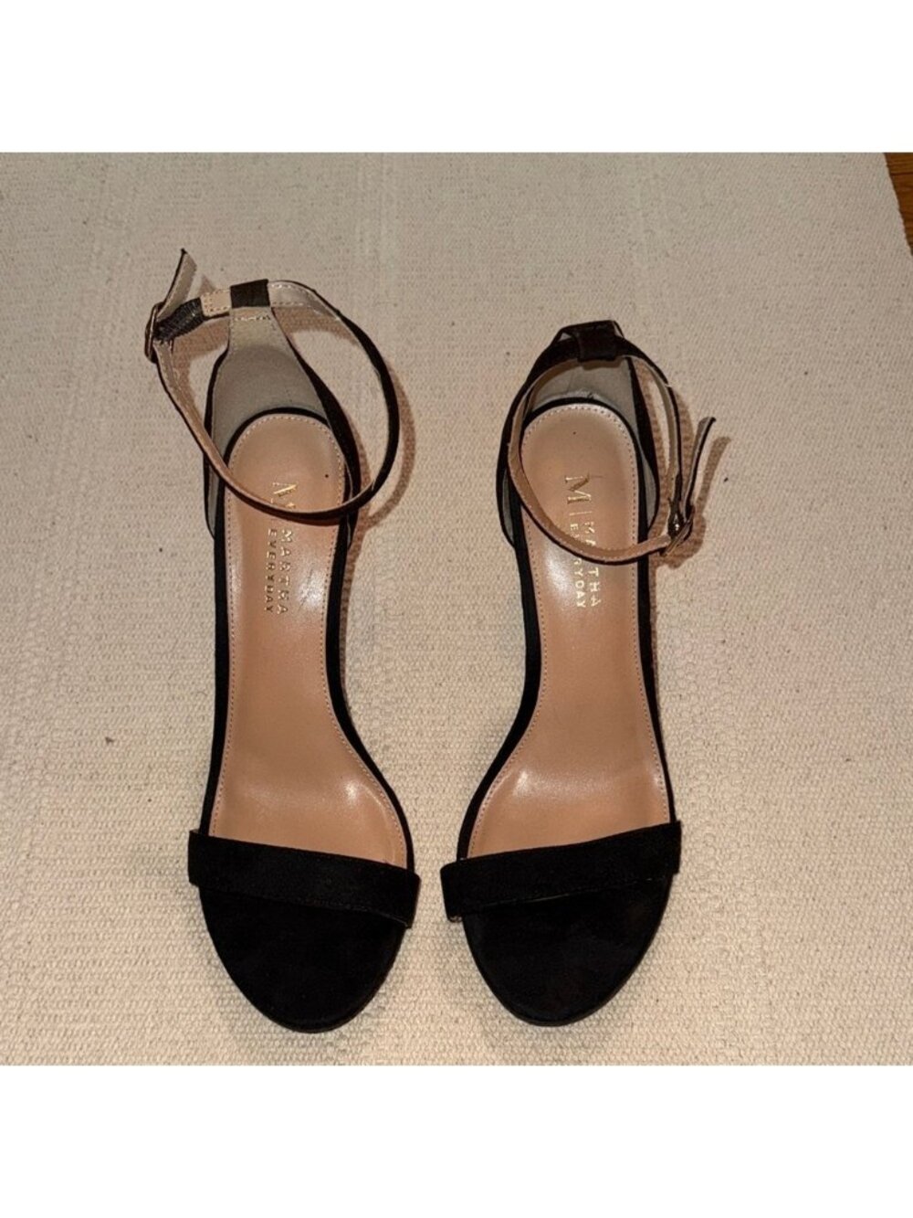 Black & Tan Women's Sandals